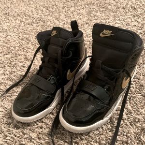 Boys Nike Air Jordan Gold & Black 2Y